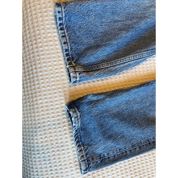 Reformation Cynthia High Rise Straight Cropped Mom Jeans Med Wash Button Fly 26 - Picture 10 of 16